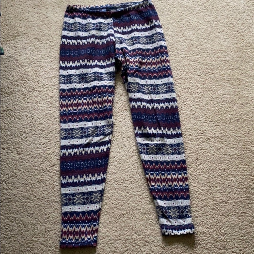Patterned fleece leggings
